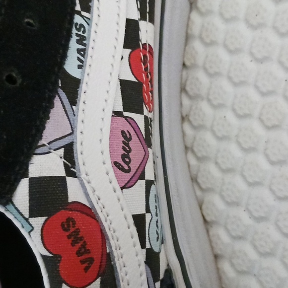 Vans Heart Pattern Sneakers - Black and White with Red Accents - Picture 5 of 6